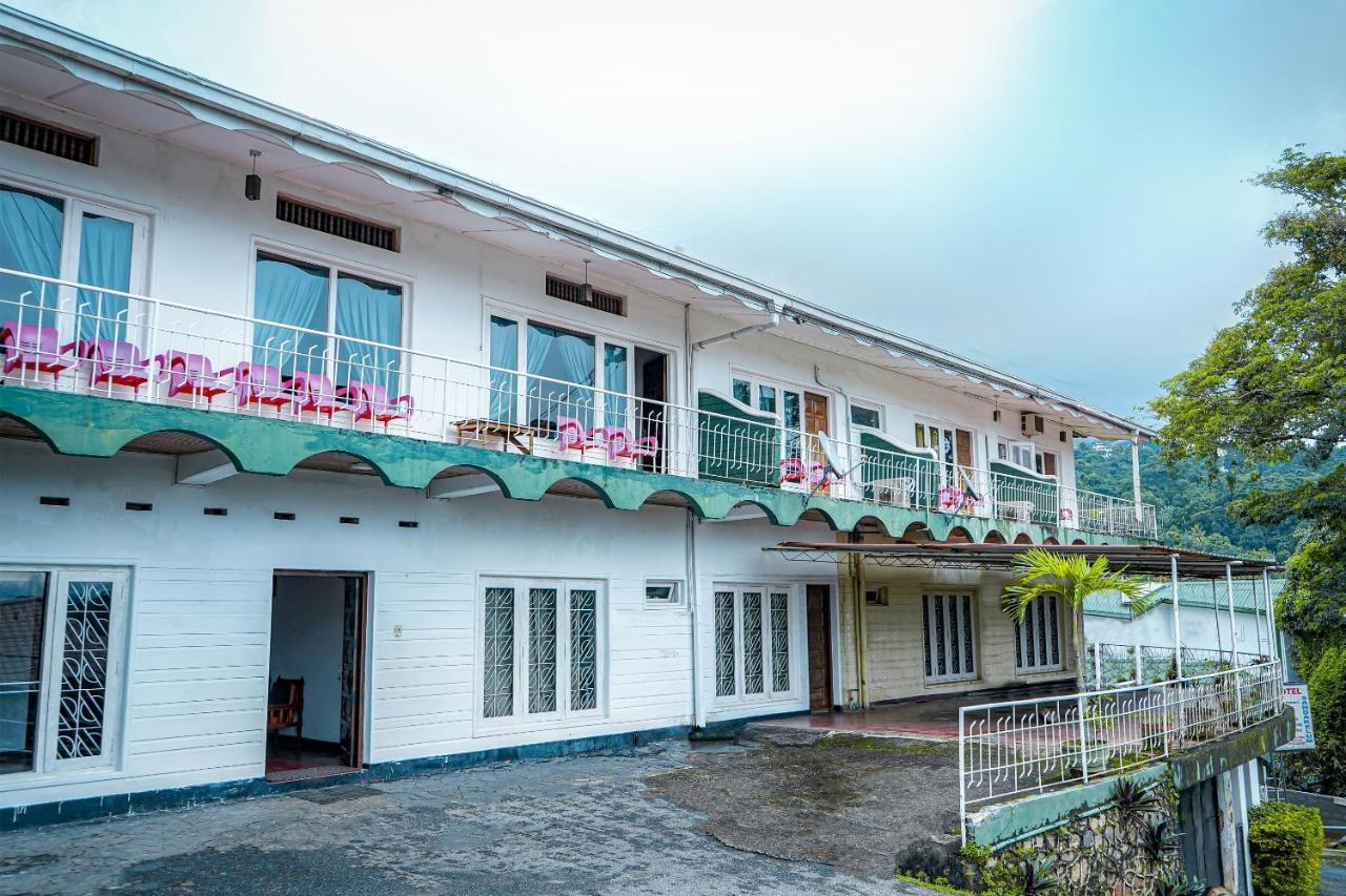 Oyo 436 Sandakelum Tourist Guest House Kandy Dış mekan fotoğraf