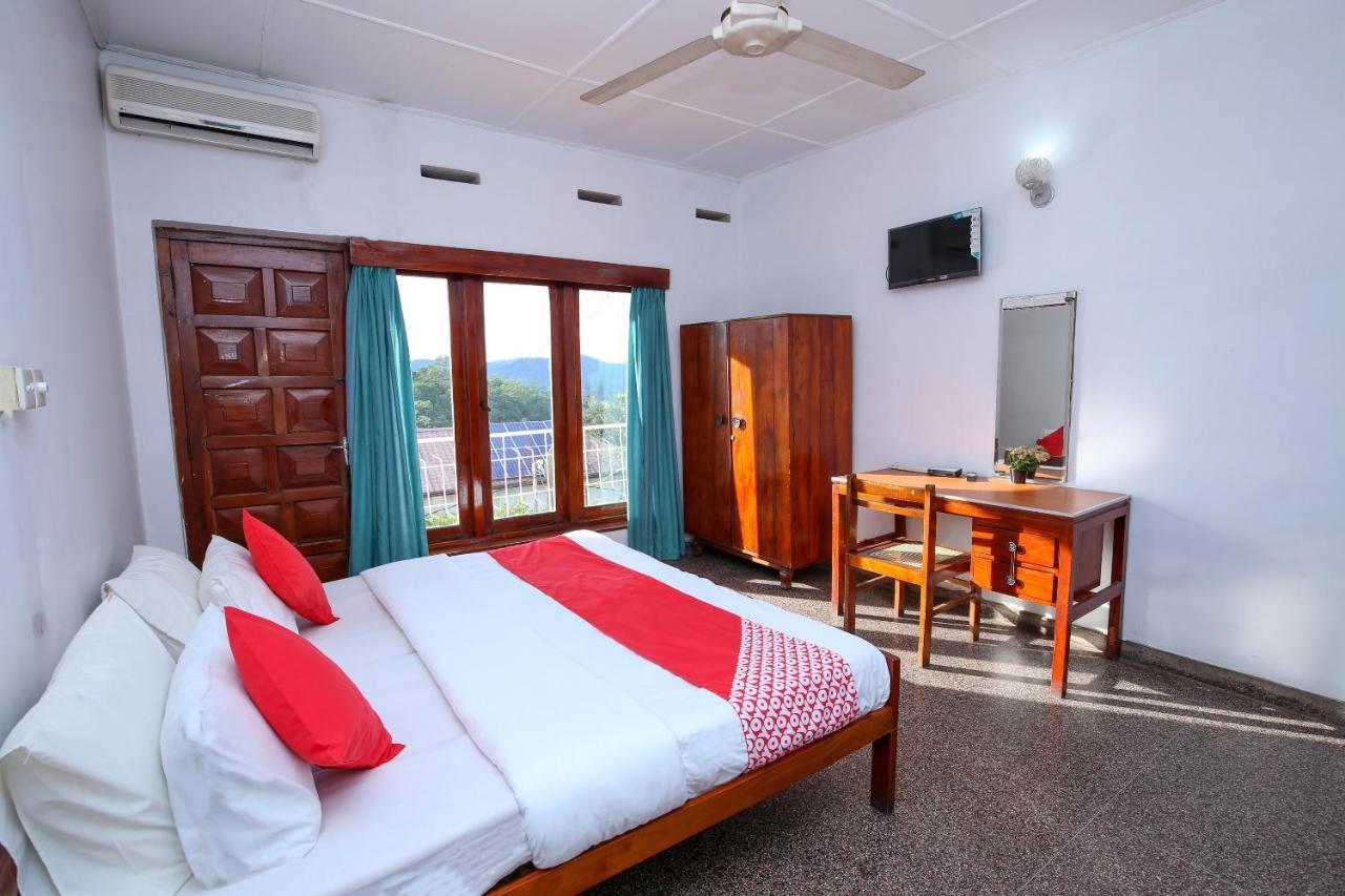 Oyo 436 Sandakelum Tourist Guest House Kandy Dış mekan fotoğraf