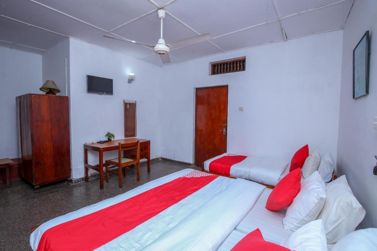 Oyo 436 Sandakelum Tourist Guest House Kandy Dış mekan fotoğraf