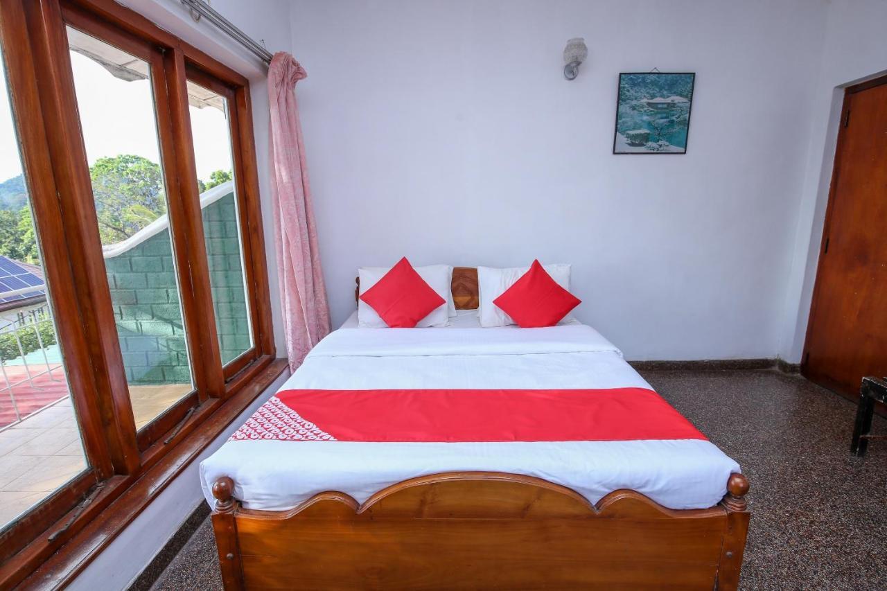 Oyo 436 Sandakelum Tourist Guest House Kandy Dış mekan fotoğraf