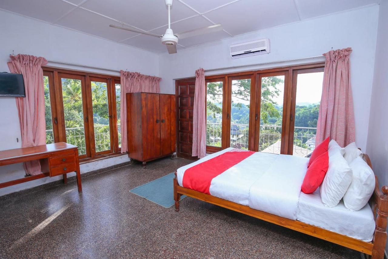 Oyo 436 Sandakelum Tourist Guest House Kandy Dış mekan fotoğraf